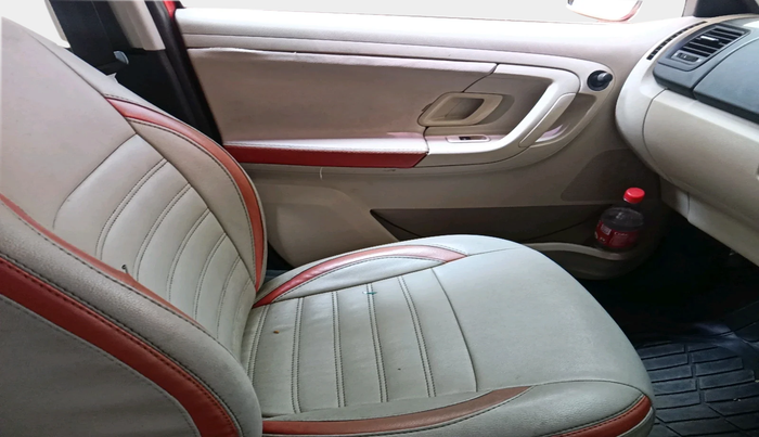 2011 Skoda Fabia AMBITION 1.2 MPI, Petrol, Manual, 1,03,741 km, interior