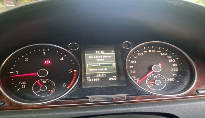 2011 Volkswagen Passat 2.0 PD DSG, Diesel, Automatic, 1,41,194 km, interior