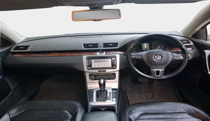 2011 Volkswagen Passat 2.0 PD DSG, Diesel, Automatic, 1,41,194 km, interior