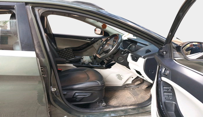 2021 Tata NEXON XZ PLUS PETROL SUNROOF, Petrol, Manual, 29,411 km, interior
