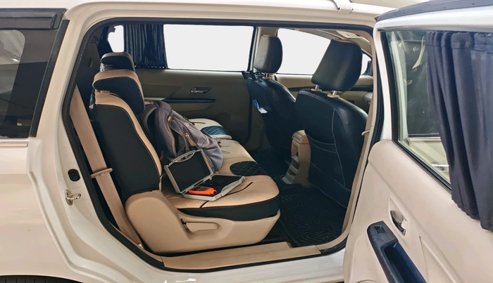 2022 Maruti Ertiga ZXI (O) CNG, Petrol, Manual, 32,490 km, interior