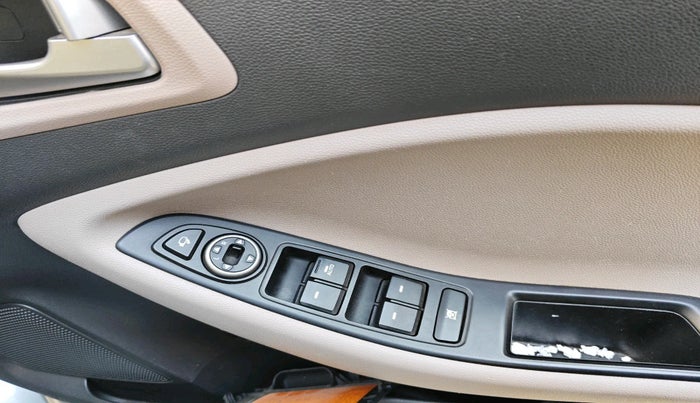 2019 Hyundai Elite i20 ASTA 1.2 (O), Petrol, Manual, 34,634 km, interior