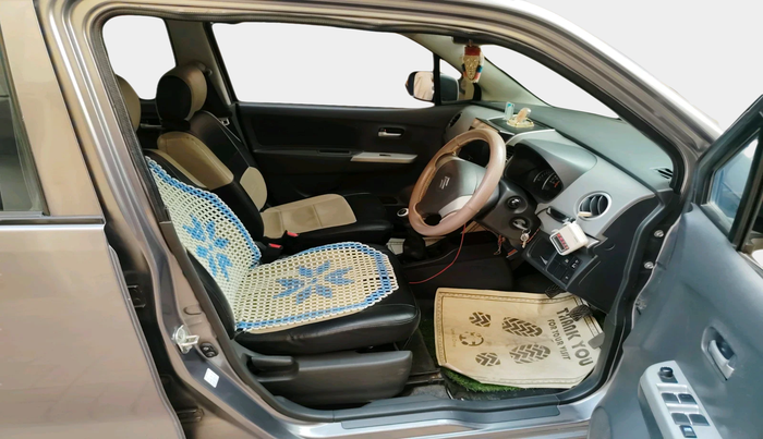 2011 Maruti Wagon R 1.0 VXI, Petrol, Manual, 90,721 km, interior