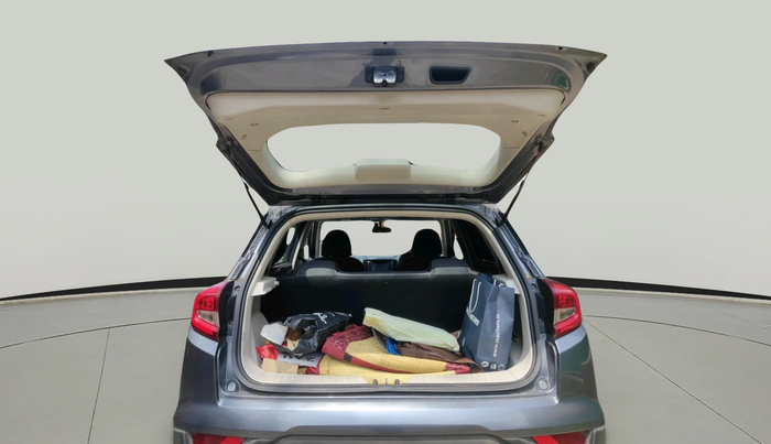 2022 Mahindra XUV300 W6 1.2 PETROL, Petrol, Manual, 69,606 km, exterior