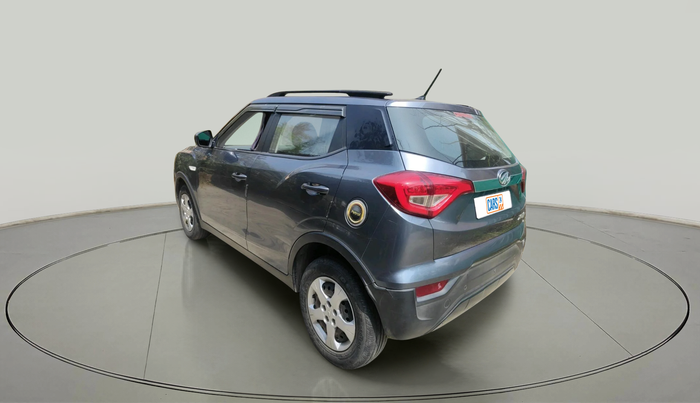 2022 Mahindra XUV300 W6 1.2 PETROL, Petrol, Manual, 69,606 km, exterior