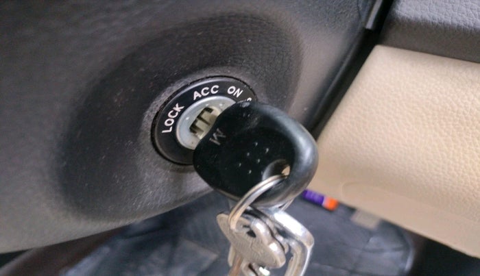 2017 Hyundai Eon MAGNA +, Petrol, Manual, 19,963 km, interior