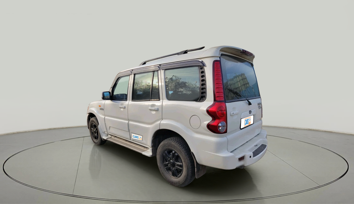 2014 Mahindra Scorpio VLX 2WD, Diesel, Manual, 2,82,601 km, exterior