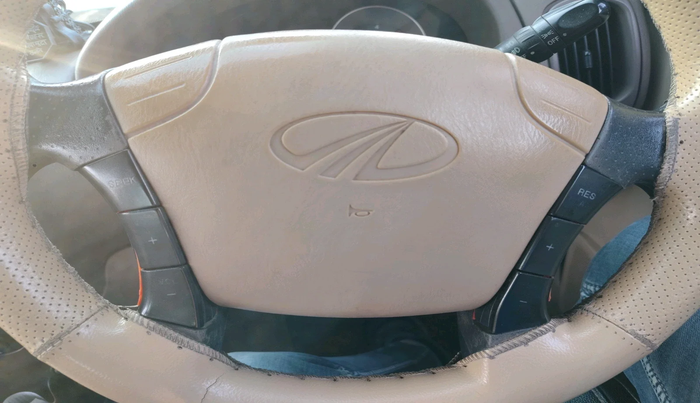 2014 Mahindra Scorpio VLX 2WD, Diesel, Manual, 2,82,601 km, interior