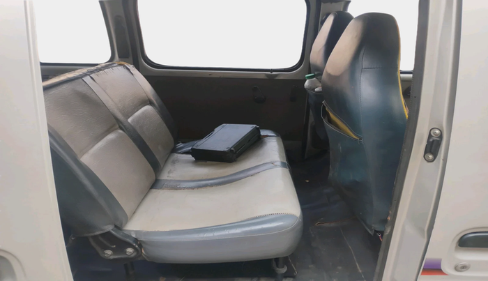 2012 Maruti Eeco 7 STR, CNG, Manual, 1,33,560 km, interior