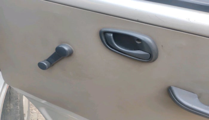 2012 Maruti Eeco 7 STR, CNG, Manual, 1,33,560 km, interior