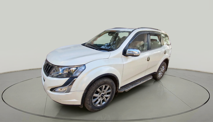 2016 Mahindra XUV500 W10 AWD AT, Diesel, Automatic, 1,06,951 km, exterior