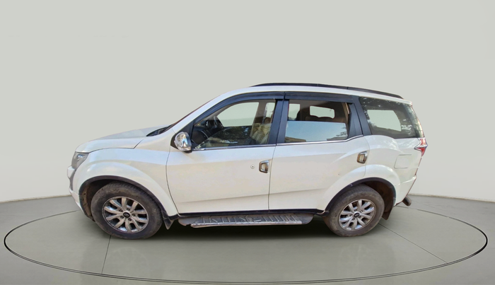 2016 Mahindra XUV500 W10 AWD AT, Diesel, Automatic, 1,06,951 km, exterior