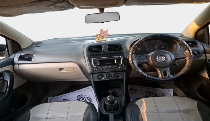 2014 Volkswagen Polo COMFORTLINE 1.2L, Diesel, Manual, 1,25,102 km, interior