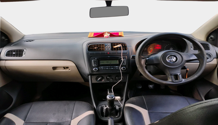 2011 Volkswagen Polo COMFORTLINE 1.2L, Diesel, Manual, 2,15,511 km, interior