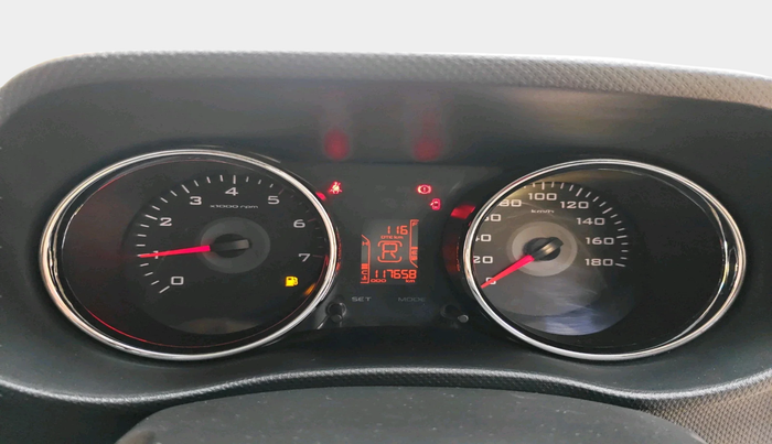 2018 Mahindra TUV300 T10 AMT, Diesel, Automatic, 1,17,658 km, interior