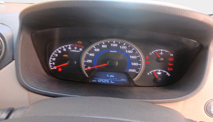 2018 Hyundai Grand i10 ASTA 1.2 KAPPA VTVT, Petrol, Manual, 1,25,051 km, interior