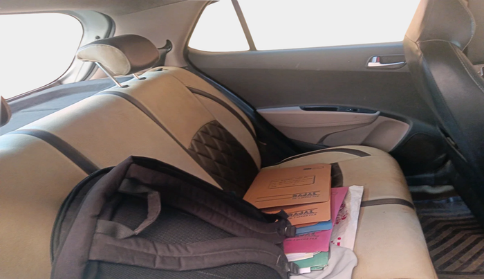 2018 Hyundai Grand i10 ASTA 1.2 KAPPA VTVT, Petrol, Manual, 1,25,051 km, interior