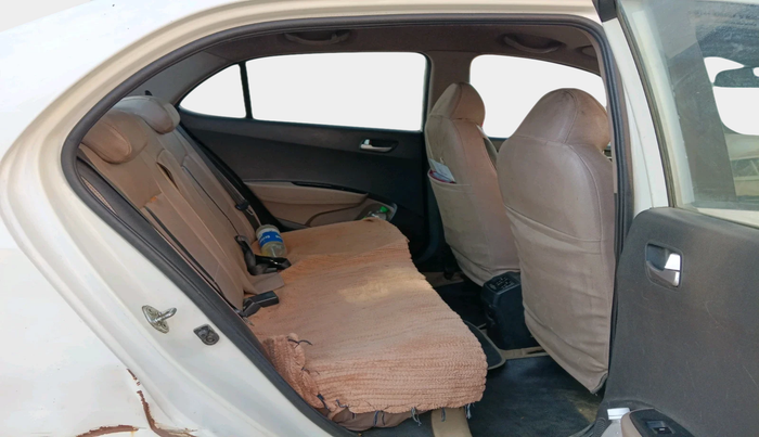 2015 Hyundai Xcent S 1.1 CRDI, Diesel, Manual, 2,34,281 km, interior