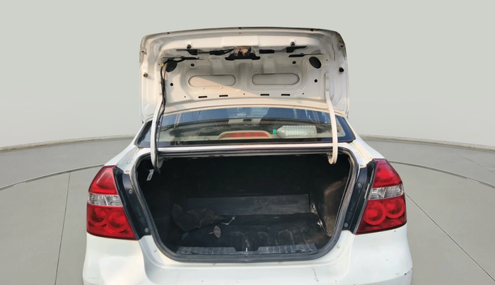 2010 Chevrolet Aveo LS 1.4, Petrol, Manual, 1,09,429 km, exterior