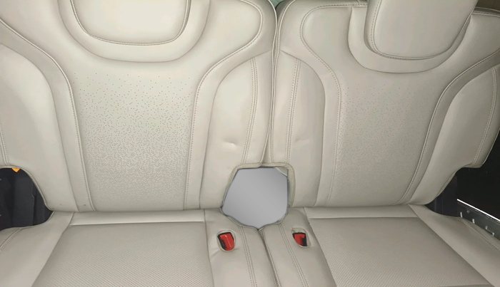 2022 Mahindra XUV700 AX 7 LUXURY D AT 7 STR, Diesel, Automatic, 55,534 km, interior