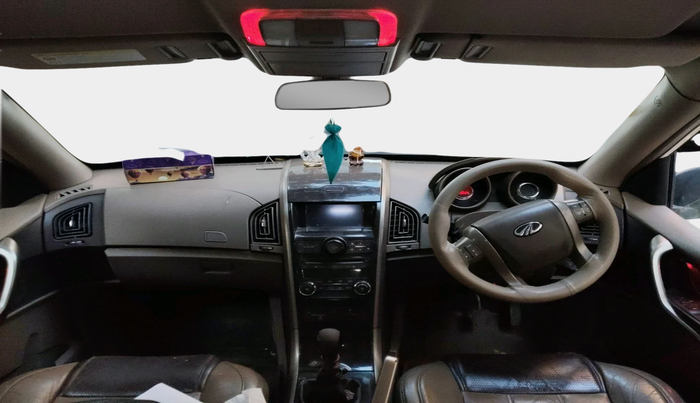 2013 Mahindra XUV500 W8, Diesel, Manual, 1,90,637 km, interior