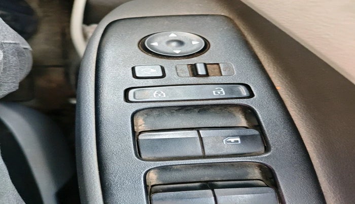 2020 Hyundai GRAND I10 NIOS SPORTZ 1.2 KAPPA VTVT CNG, Petrol, Manual, 69,359 km, interior