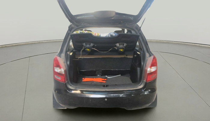 2011 Skoda Fabia ELEGANCE 1.6 MPI, Petrol, Manual, 1,10,293 km, exterior