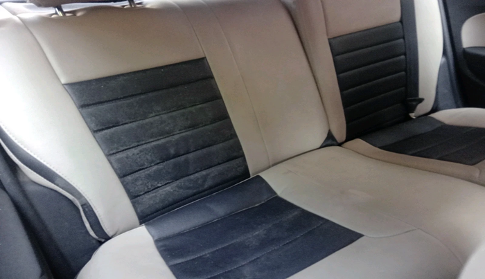 2011 Volkswagen Polo HIGHLINE1.2L, Petrol, Manual, 70,979 km, interior