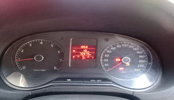 2011 Volkswagen Polo HIGHLINE1.2L, Petrol, Manual, 70,979 km, interior