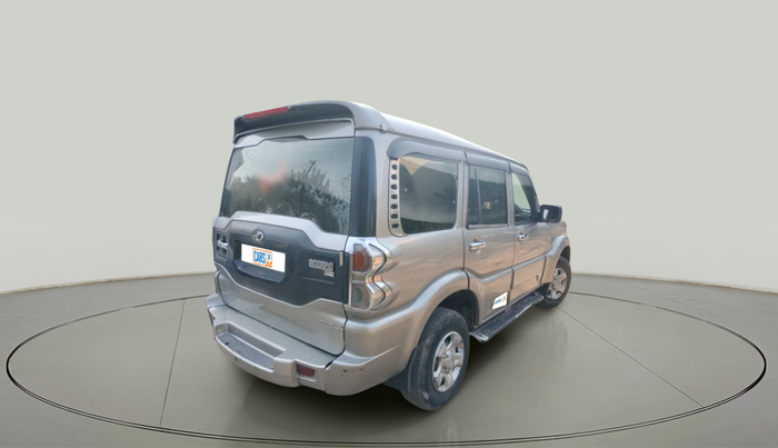 2015 Mahindra Scorpio S2, Diesel, Manual, 2,16,057 km, exterior