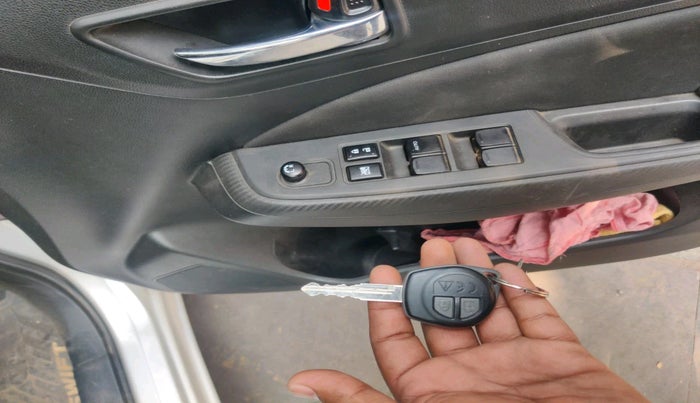 2023 Maruti Swift VXI, Petrol, Manual, 27,388 km, interior