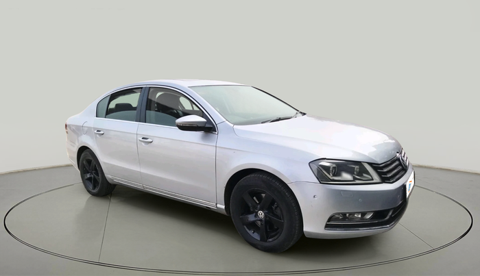 2012 Volkswagen Passat COMFORTLINE DSG, Diesel, Automatic, 1,30,788 km, exterior