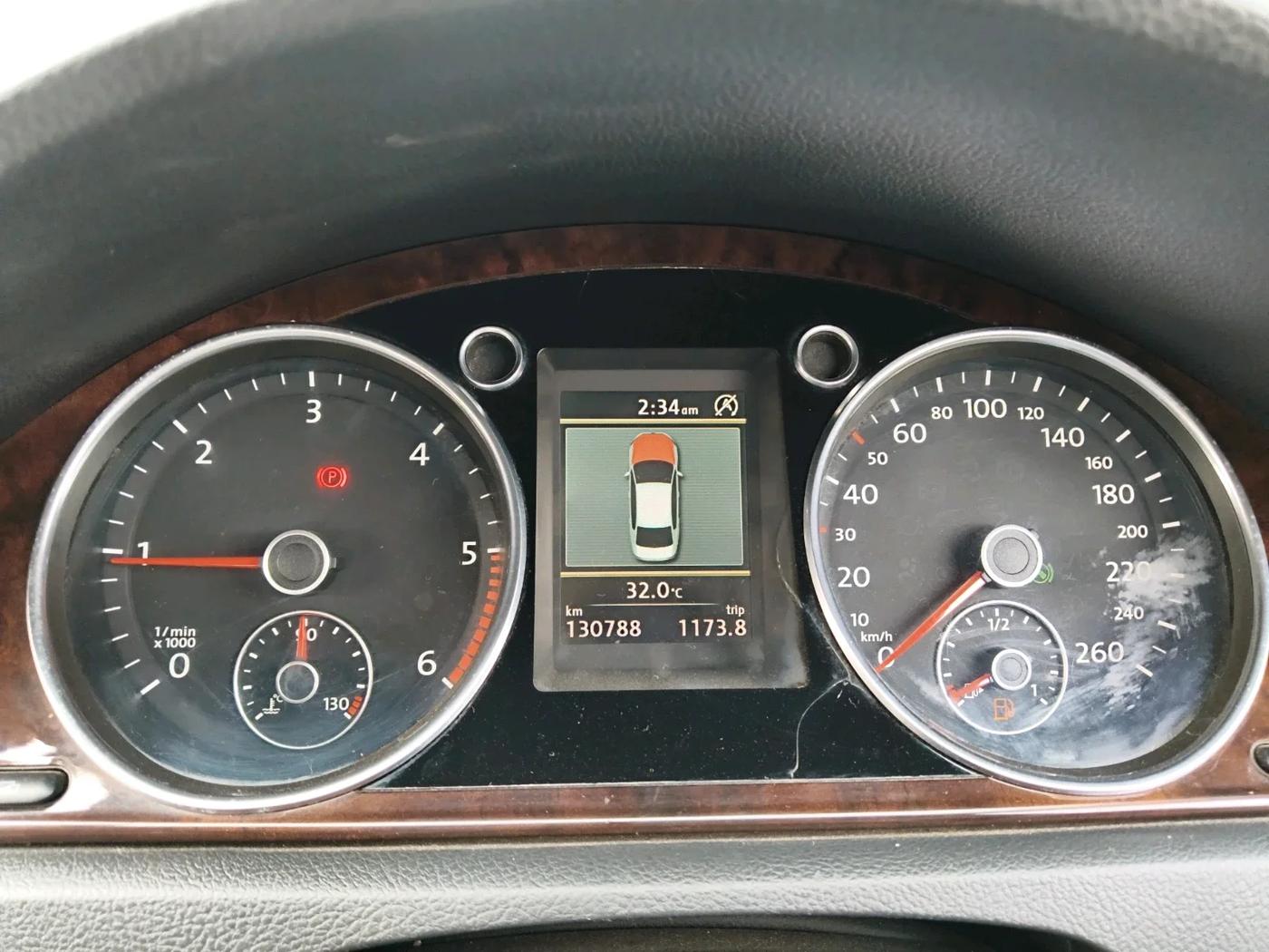 2012 Volkswagen Passat COMFORTLINE DSG, Diesel, Automatic, 1,30,788 km, interior