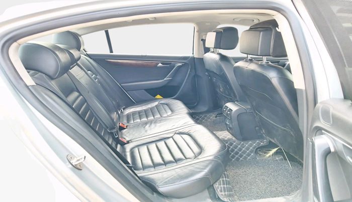 2012 Volkswagen Passat COMFORTLINE DSG, Diesel, Automatic, 1,30,788 km, interior