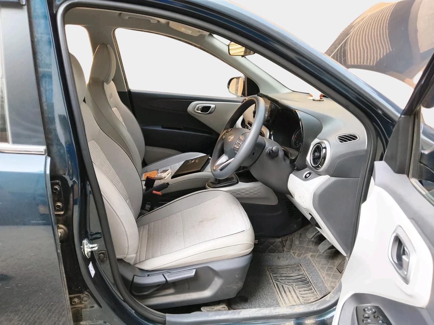 2025 Hyundai GRAND I10 NIOS Sportz (O) 1.2 Kappa VTVT, Petrol, Manual, 4,794 km, interior