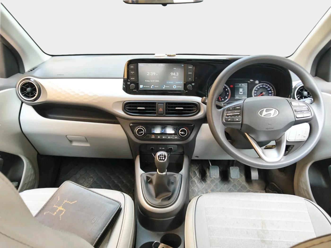 2025 Hyundai GRAND I10 NIOS Sportz (O) 1.2 Kappa VTVT, Petrol, Manual, 4,794 km, interior