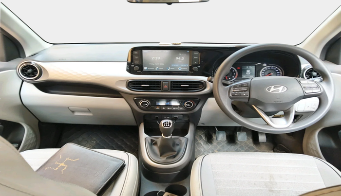 2025 Hyundai GRAND I10 NIOS Sportz (O) 1.2 Kappa VTVT, Petrol, Manual, 4,794 km, interior