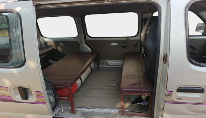 2016 Maruti Eeco 5 STR WITH A/C+HTR, CNG, Manual, 1,38,919 km, interior