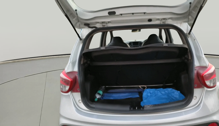 2017 Hyundai Grand i10 SPORTZ (O) AT 1.2 KAPPA VTVT, Petrol, Automatic, 40,085 km, exterior