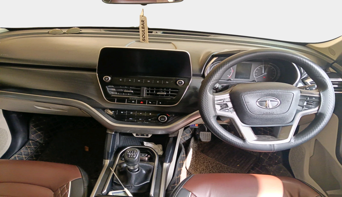 2022 Tata Safari XT PLUS, Diesel, Manual, 1,14,110 km, interior