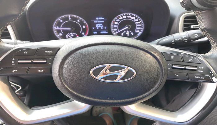 2022 Hyundai VENUE SX 1.5 (O) EXECUTIVE CRDI, Diesel, Manual, 40,755 km, interior