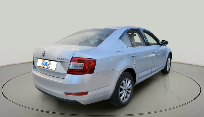 2015 Skoda Octavia ELEGANCE 2.0 TDI AT, Diesel, Automatic, 1,41,996 km, exterior