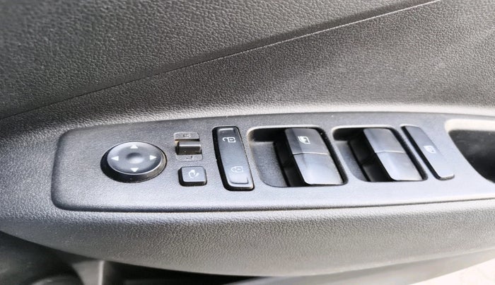 2024 Hyundai EXTER SX (O) CONNECT 1.2 MT DUAL TONE, Petrol, Manual, 14,356 km, interior