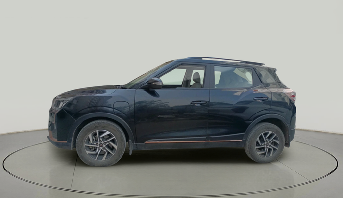 2024 Mahindra XUV400 EL Pro 39.4 KWH, Electric, Automatic, 31,331 km, exterior