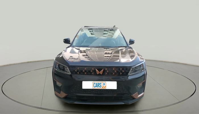 2024 Mahindra XUV400 EL Pro 39.4 KWH, Electric, Automatic, 31,331 km, exterior