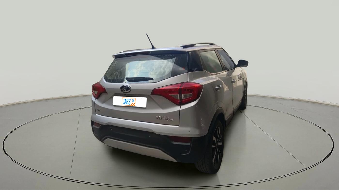 2019 Mahindra XUV300 W8 (O) 1.2 PETROL, Petrol, Manual, 71,606 km, exterior
