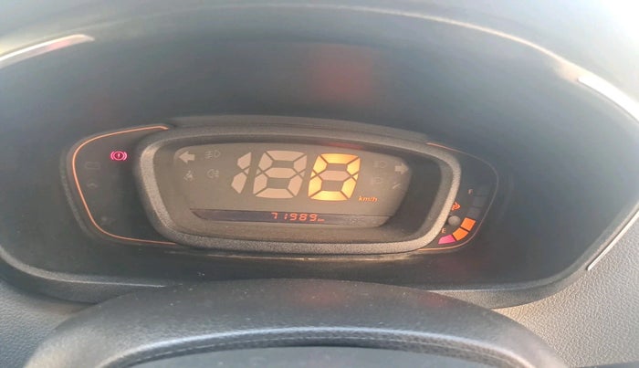 2017 Renault Kwid RXT 1.0 (O), Petrol, Manual, 71,989 km, interior