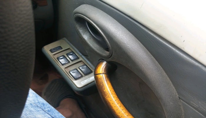 2013 Mahindra Scorpio EX M2DI, Diesel, Manual, 2,22,670 km, interior