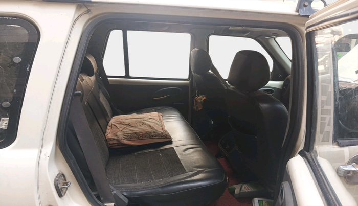 2013 Mahindra Scorpio EX M2DI, Diesel, Manual, 2,22,670 km, interior