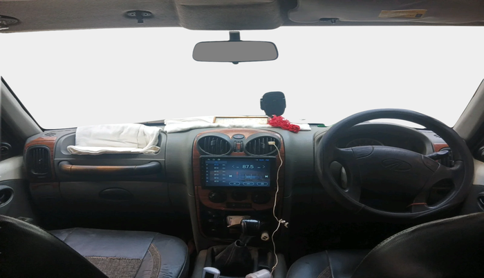 2013 Mahindra Scorpio EX M2DI, Diesel, Manual, 2,22,670 km, interior